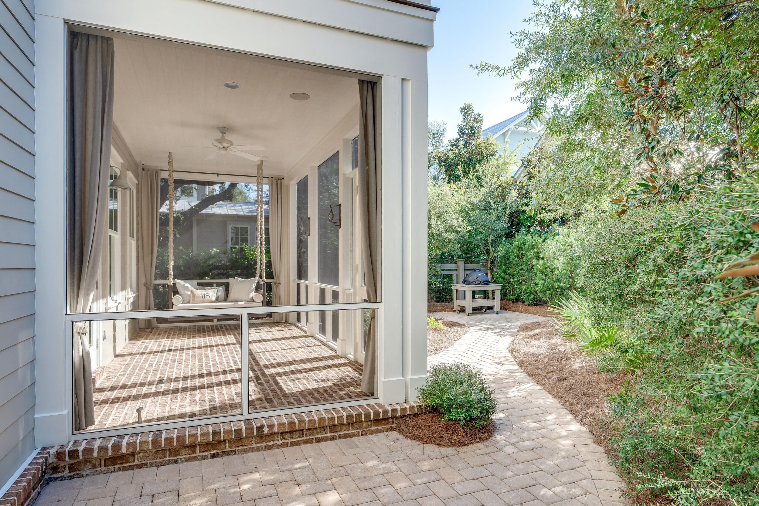 FOREST LAKES - Residential