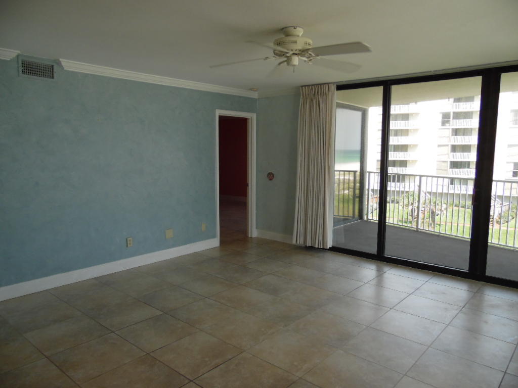 MAINSAIL CONDO PH 5 - Residential