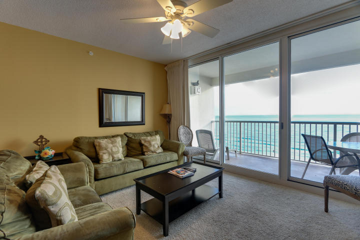 MAJESTIC BEACH TOWERS II - Residential