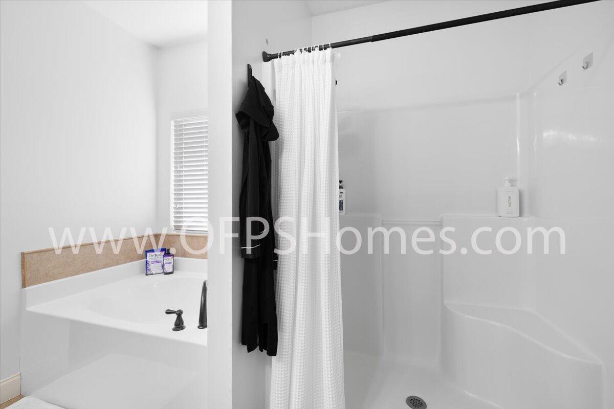DUGGAN POND ESTATES - Residential Lease