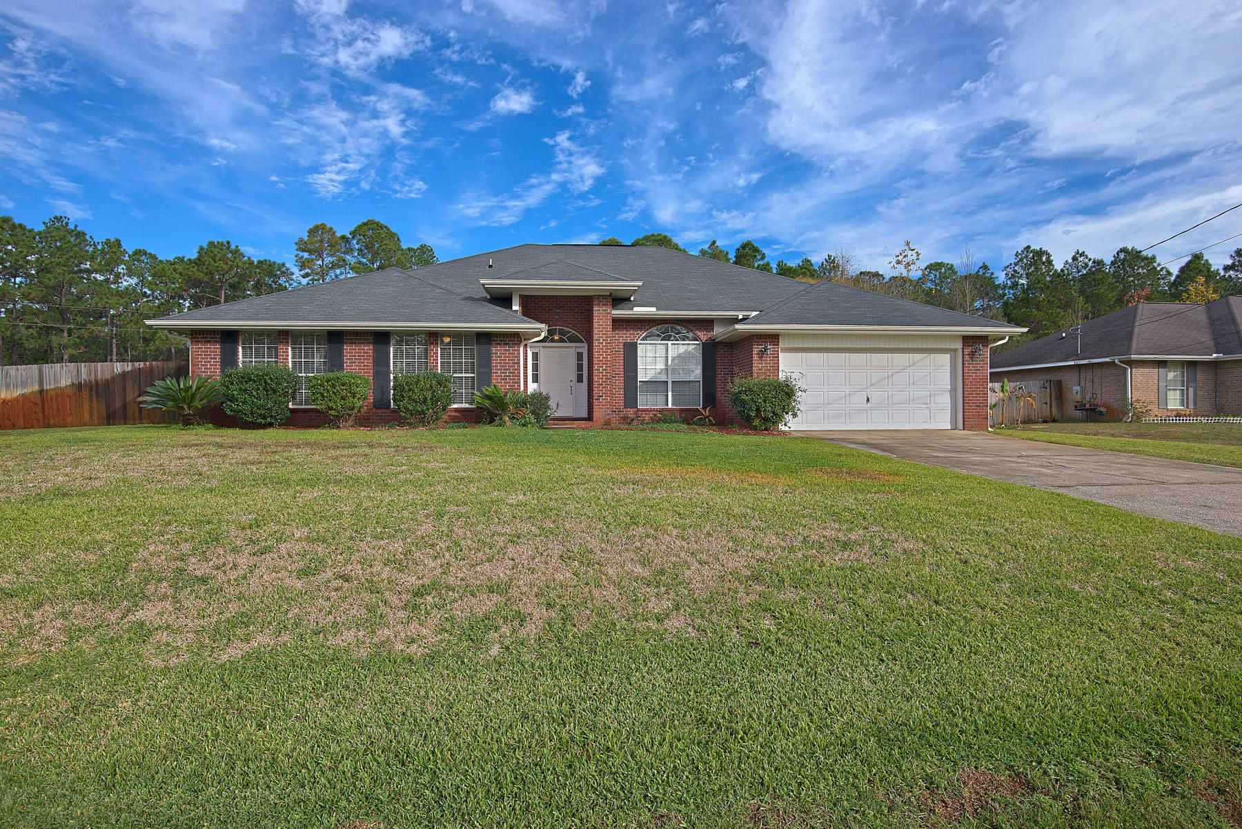 HOLLEY BY THE SEA - Residential