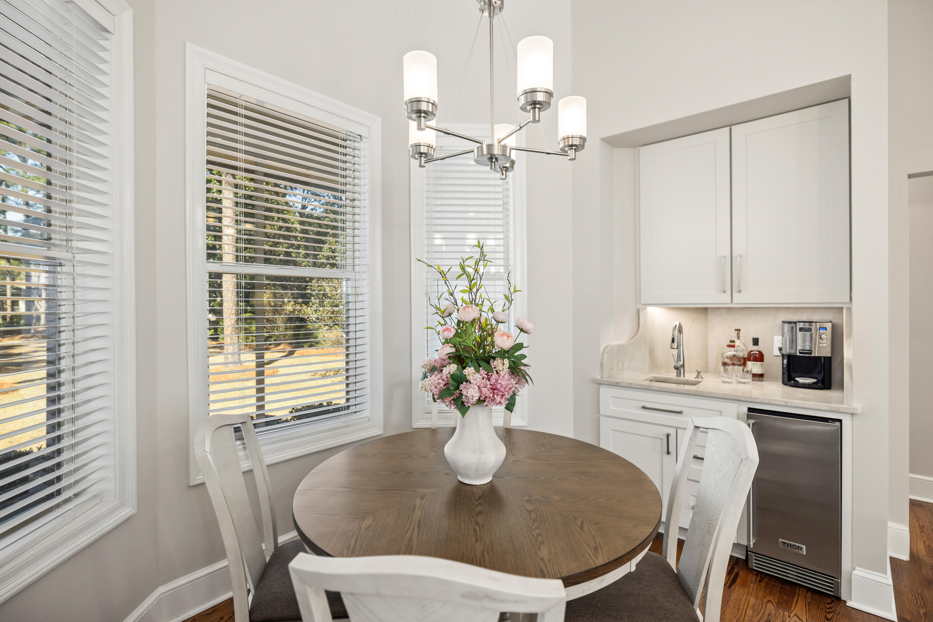 BAYTOWNE AVE EAST - Residential