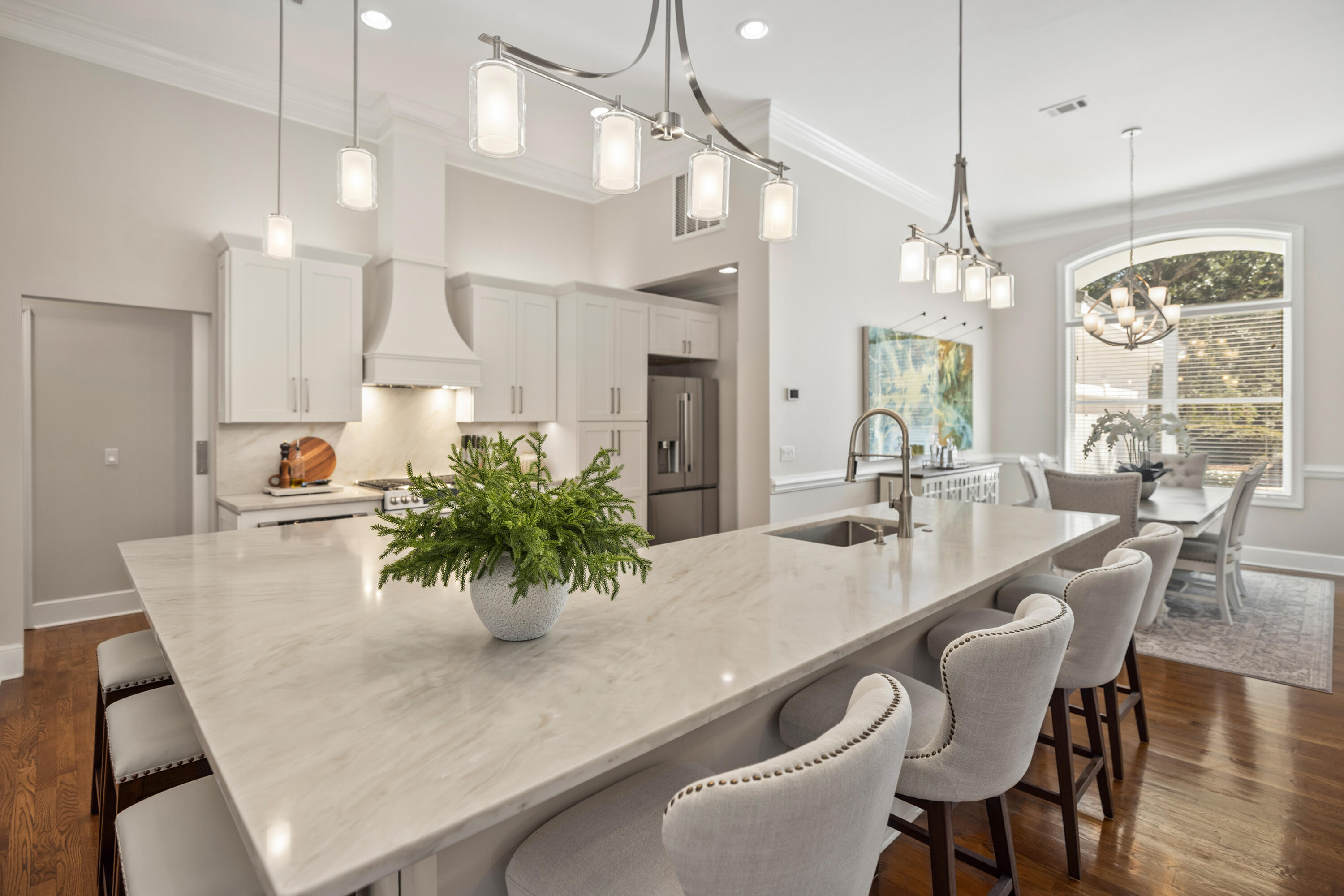 BAYTOWNE AVE EAST - Residential