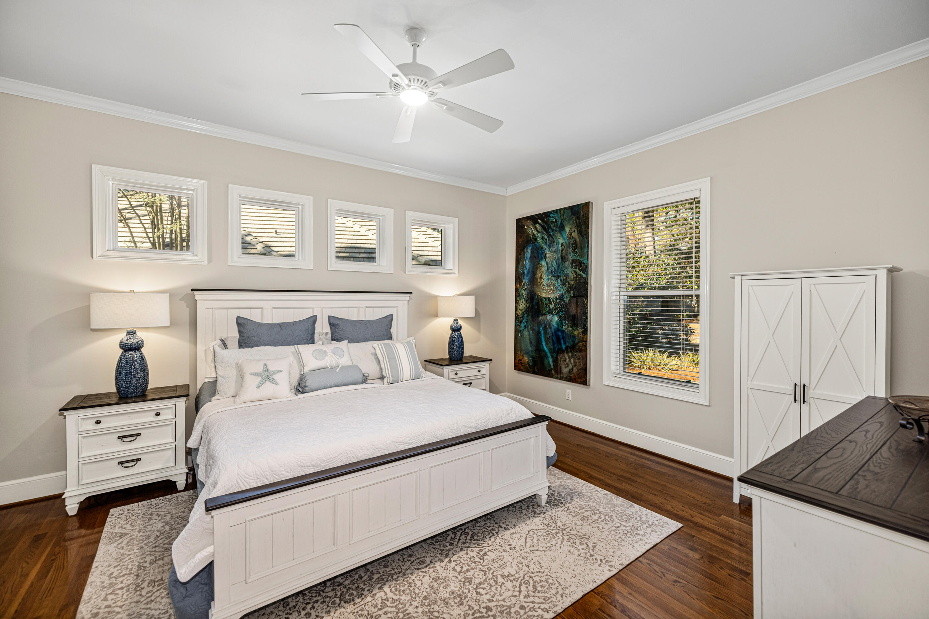BAYTOWNE AVE EAST - Residential