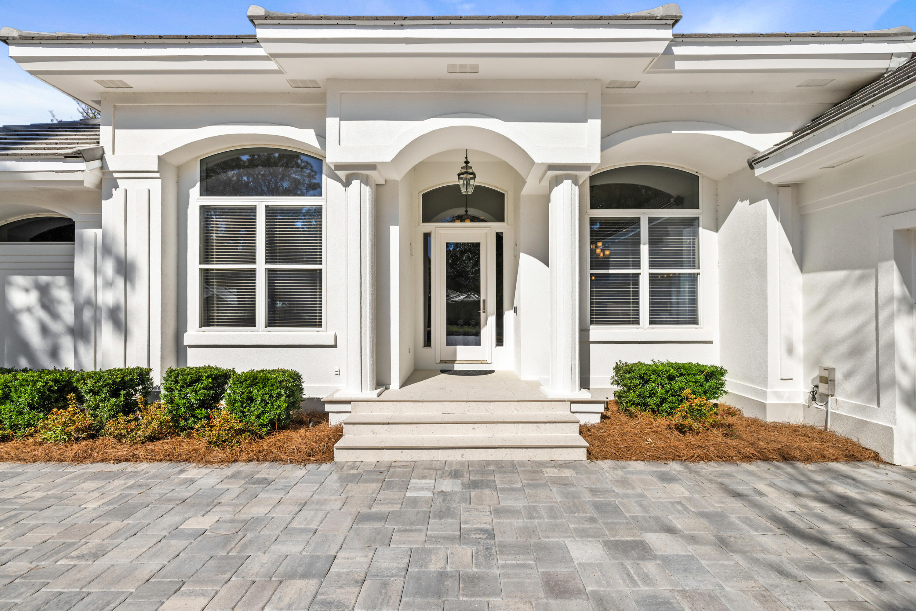 BAYTOWNE AVE EAST - Residential