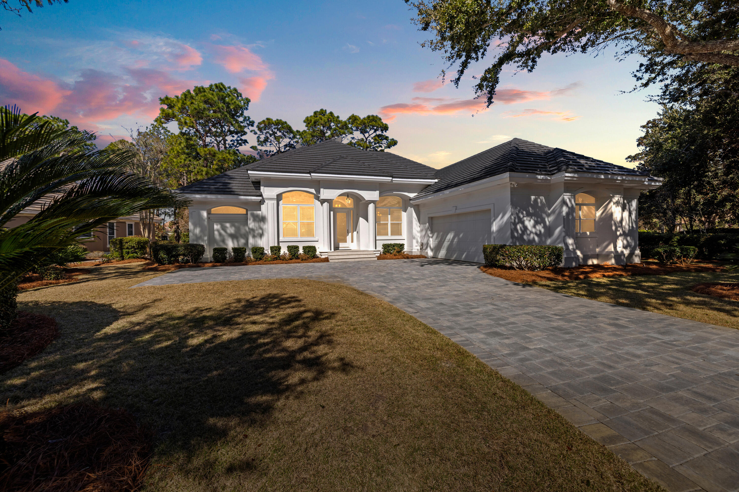 BAYTOWNE AVE EAST - Residential