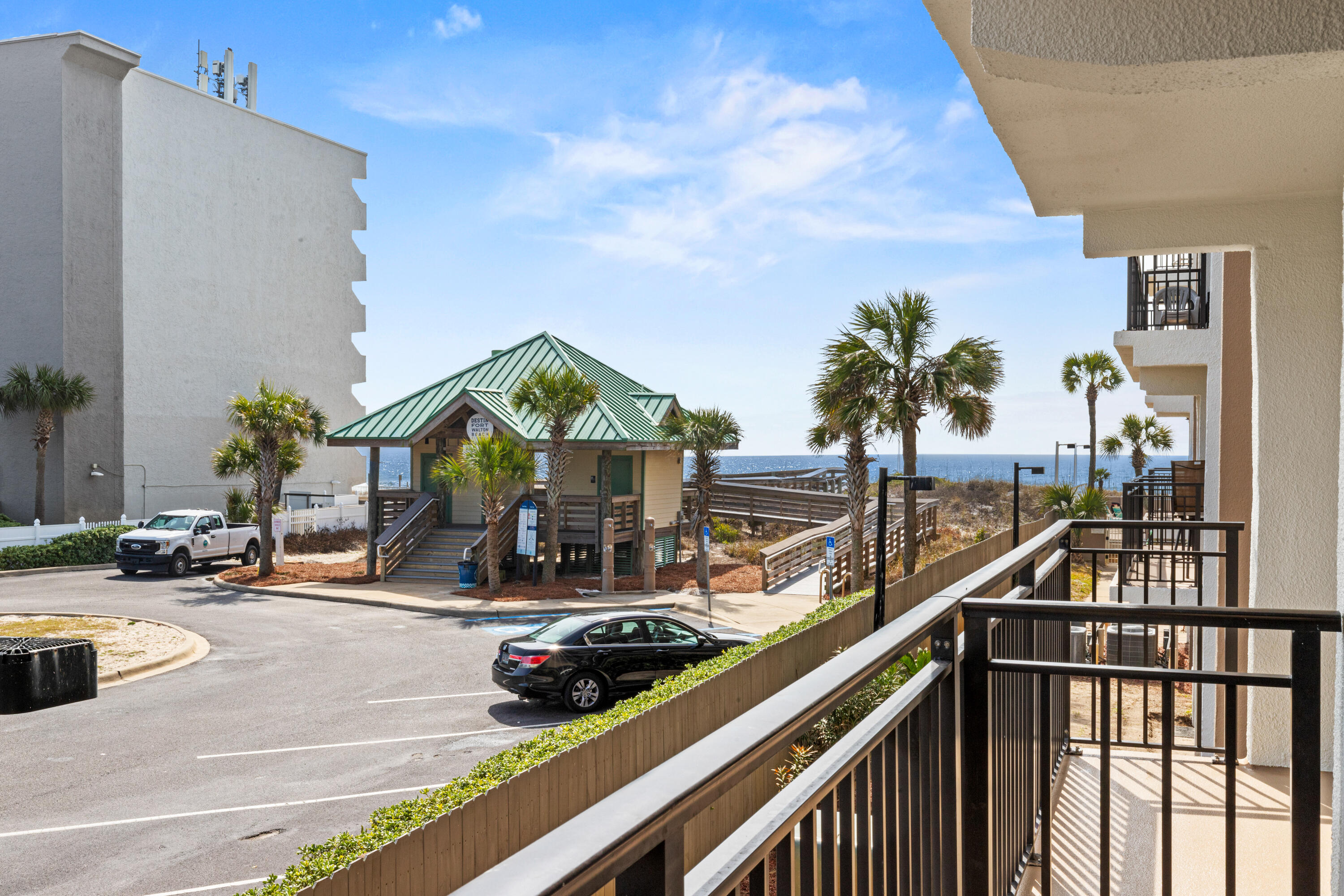 EMERALD ISLE - Residential