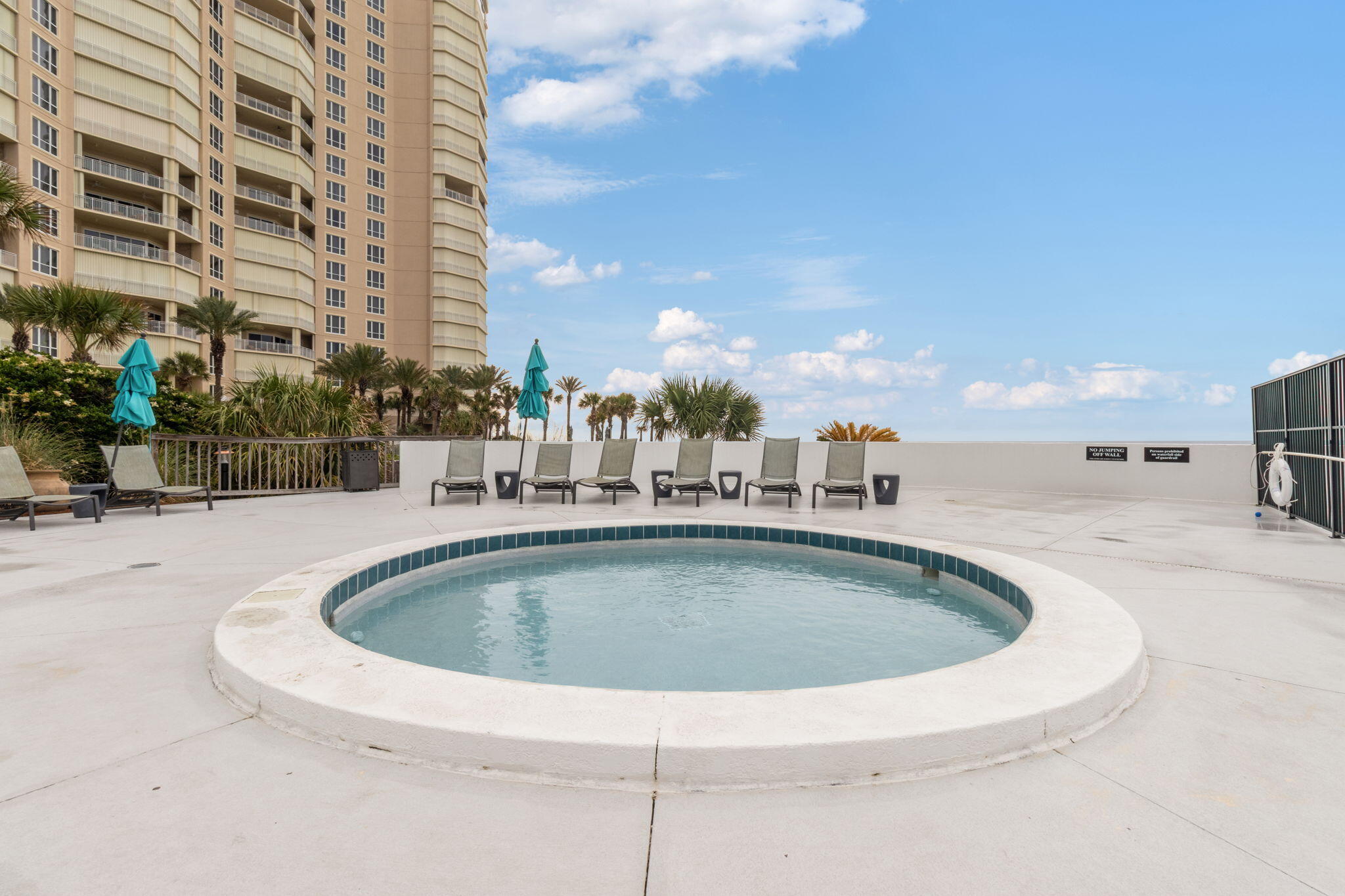 EDGEWATER - Residential