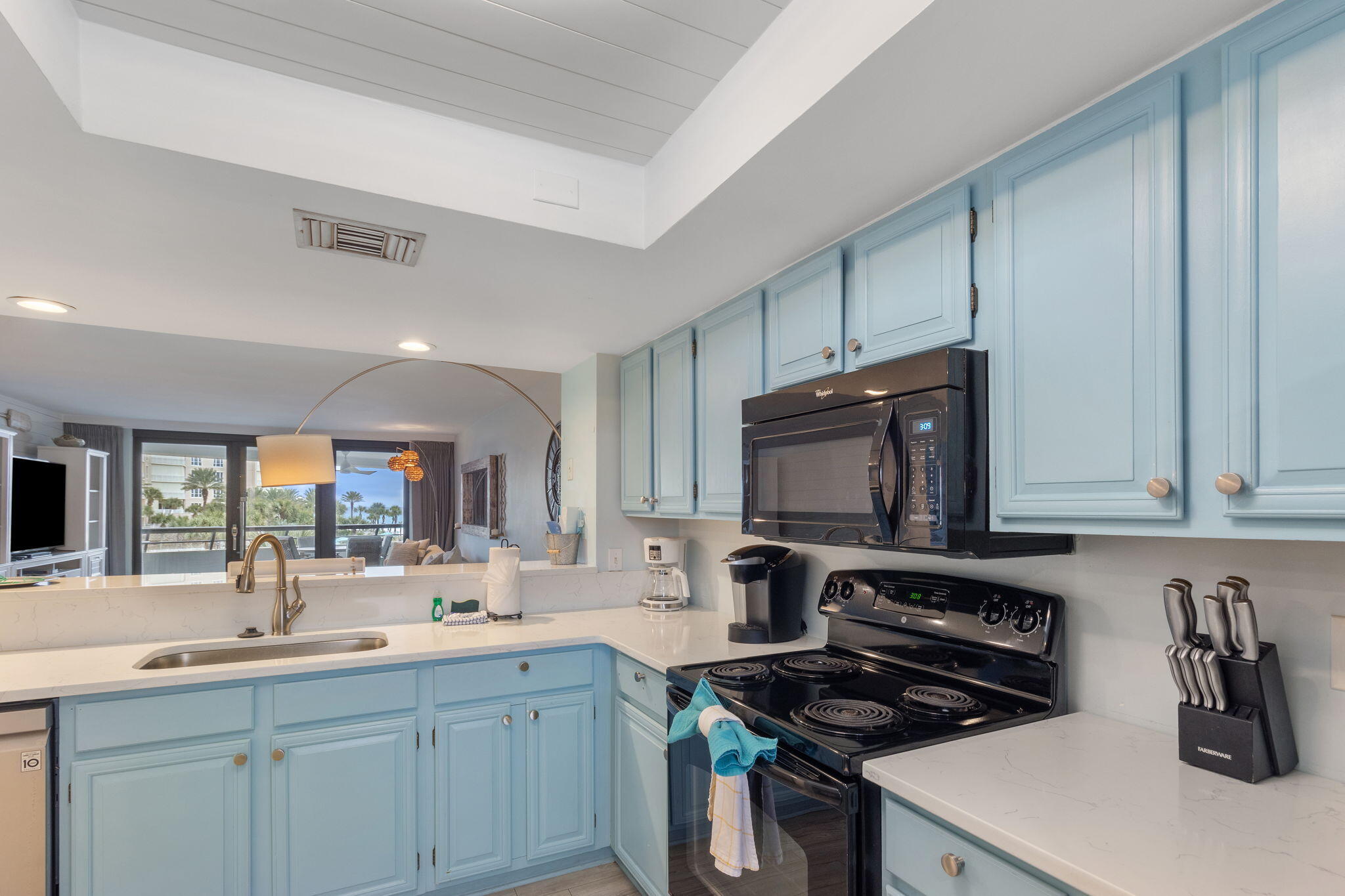 EDGEWATER - Residential