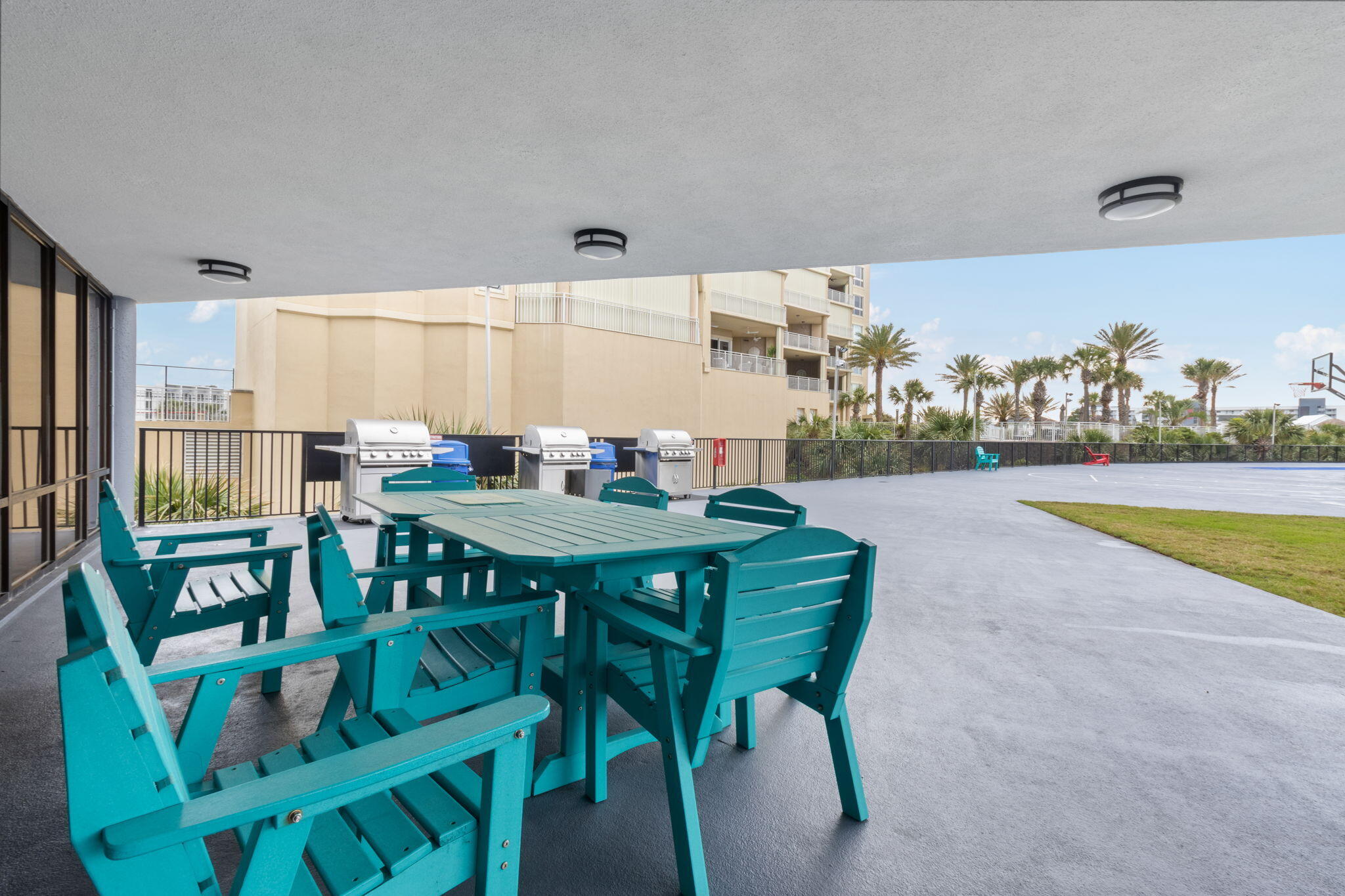 EDGEWATER - Residential