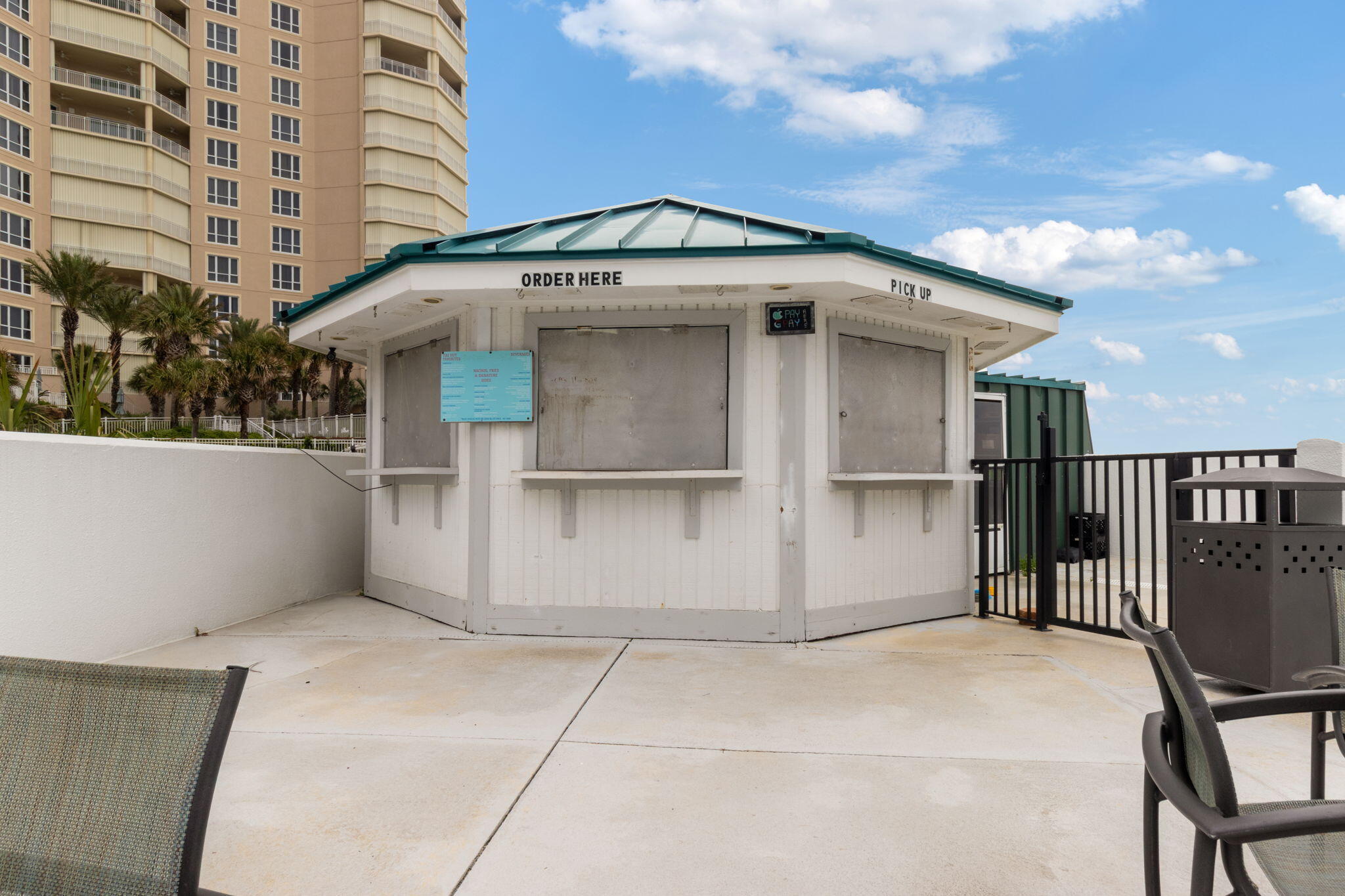 EDGEWATER - Residential