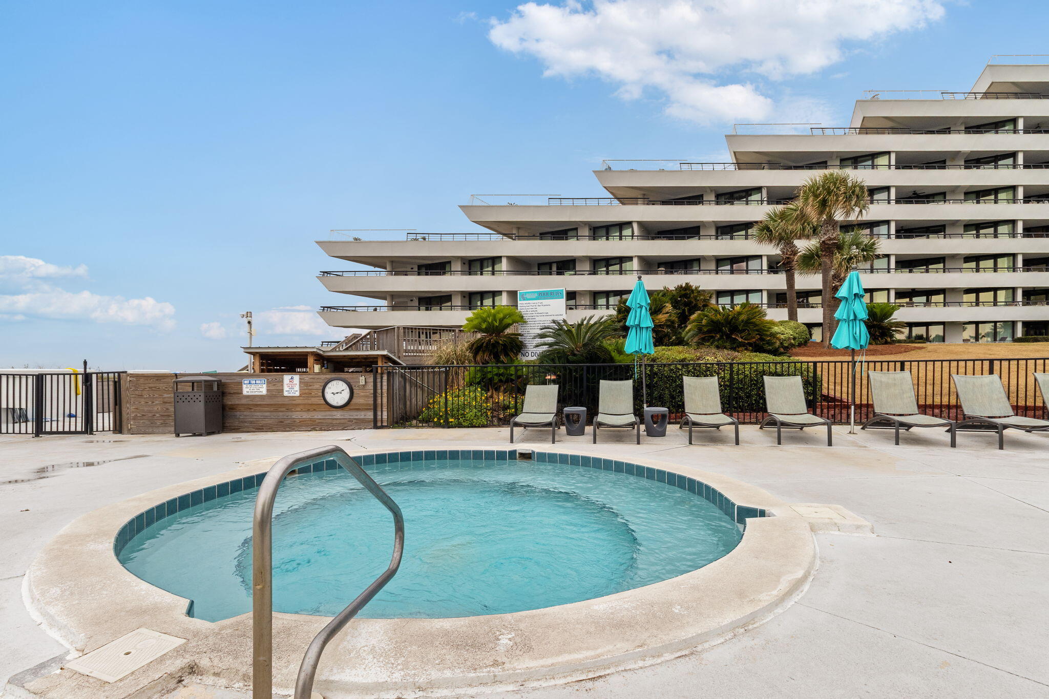 EDGEWATER - Residential
