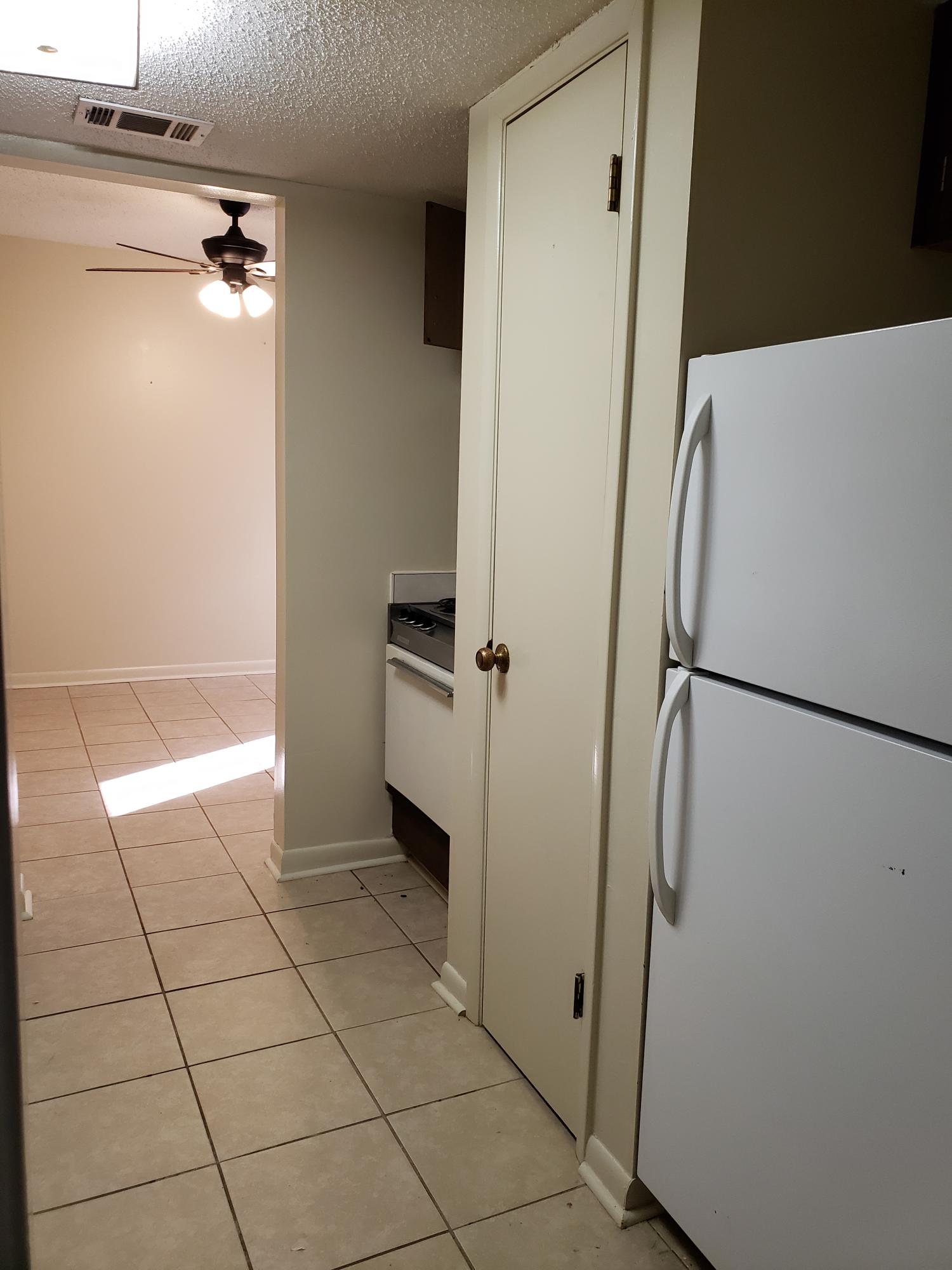 CASA DEL MAR - Residential Lease