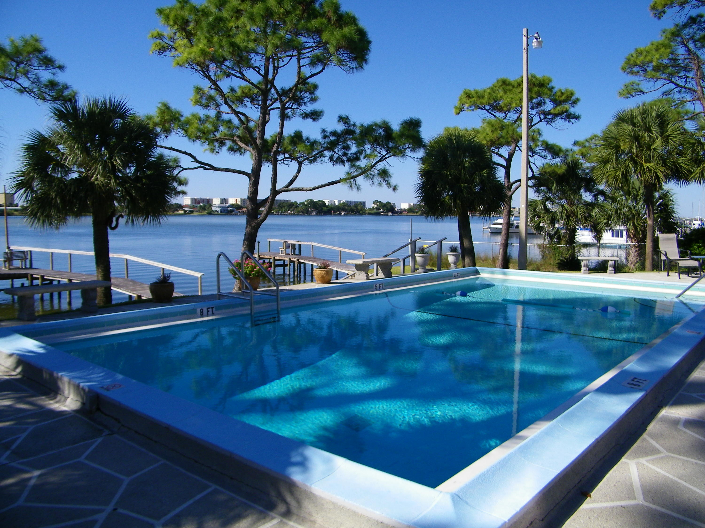 CASA DEL MAR - Residential Lease