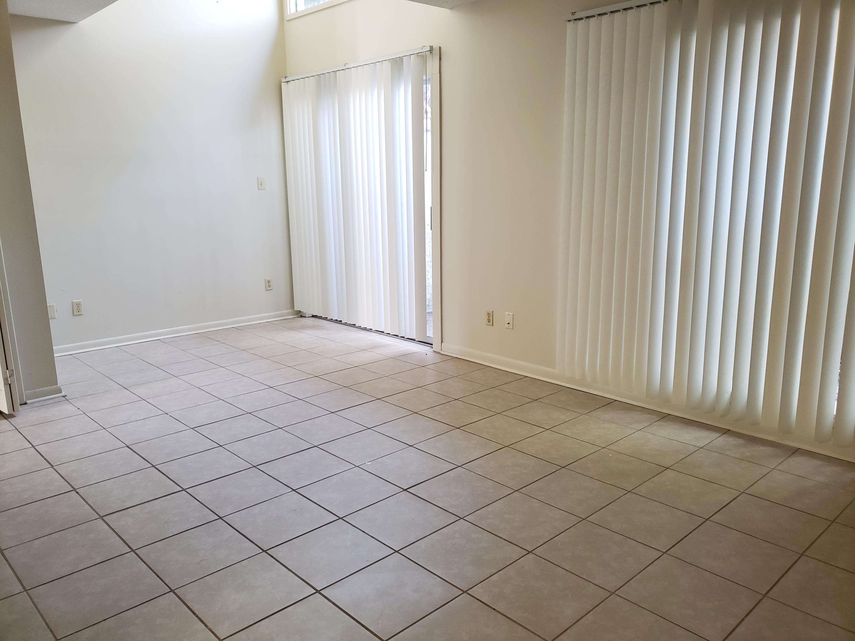 CASA DEL MAR - Residential Lease