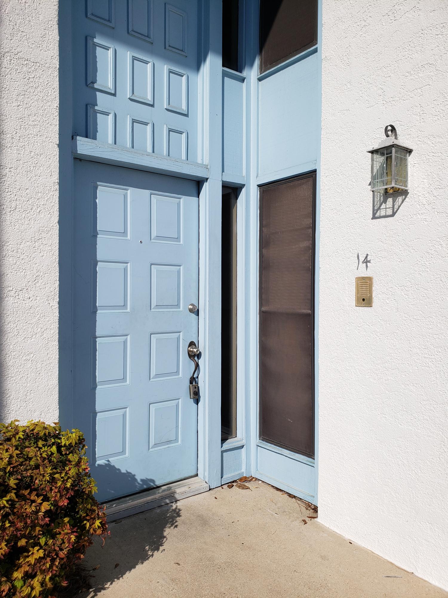 CASA DEL MAR - Residential Lease