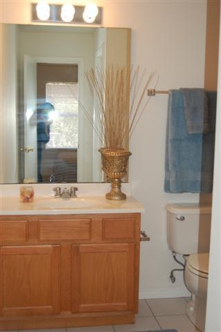 CREEKSIDE - Residential Lease