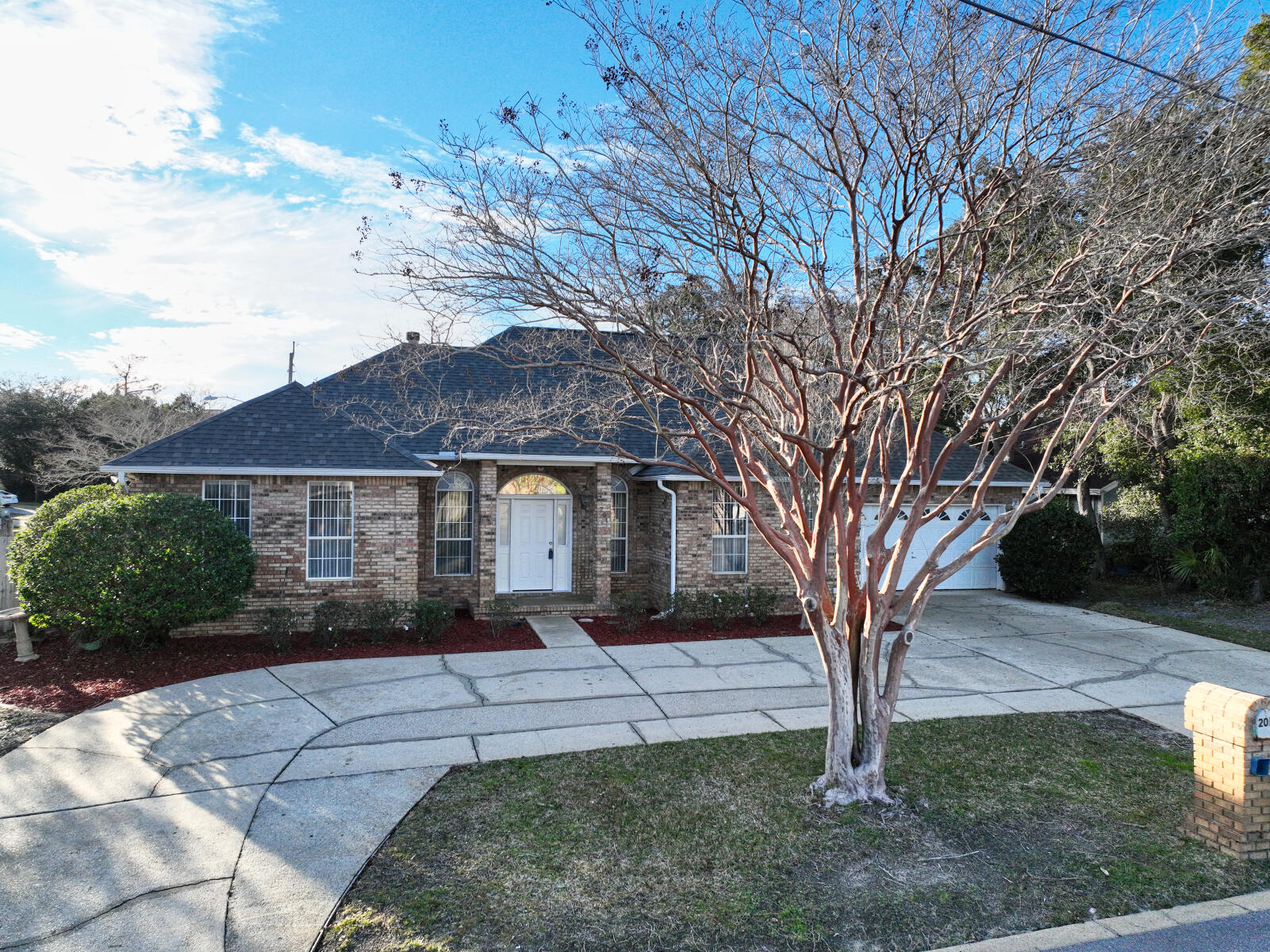 DOLPHIN ESTATES - Residential