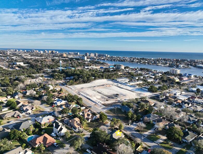 DOLPHIN ESTATES - Residential