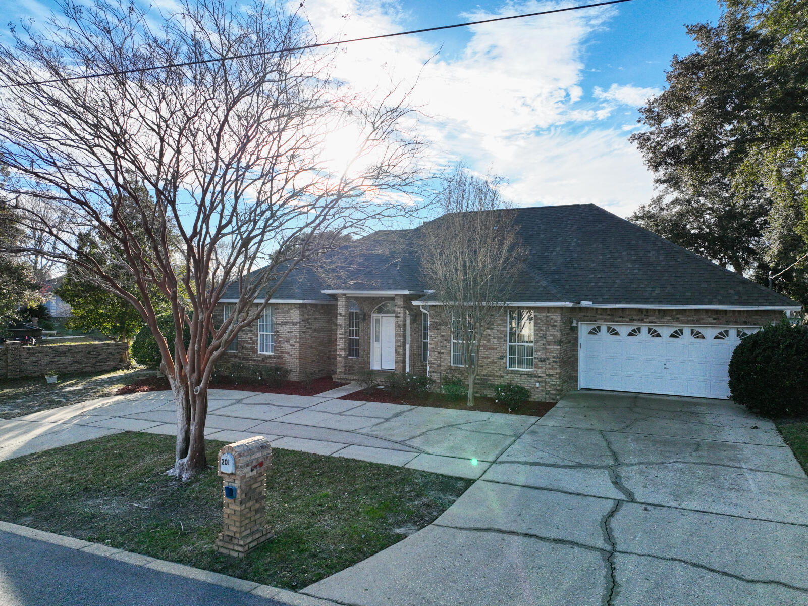 DOLPHIN ESTATES - Residential