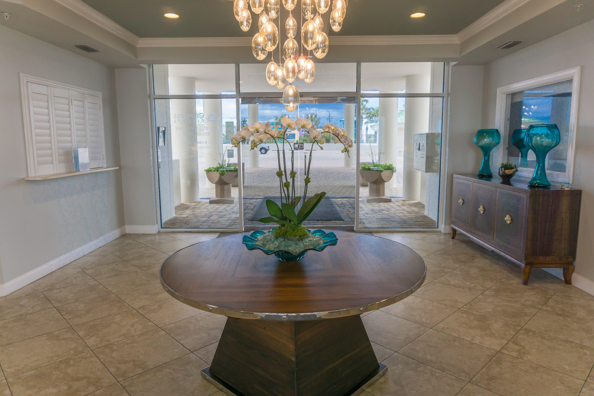 SILVER BEACH TOWERS - Residential