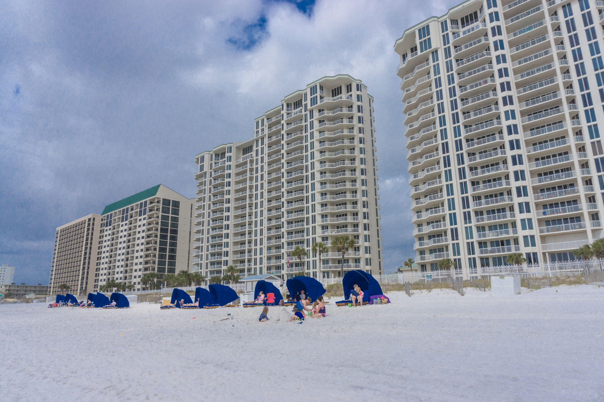 SILVER BEACH TOWERS - Residential