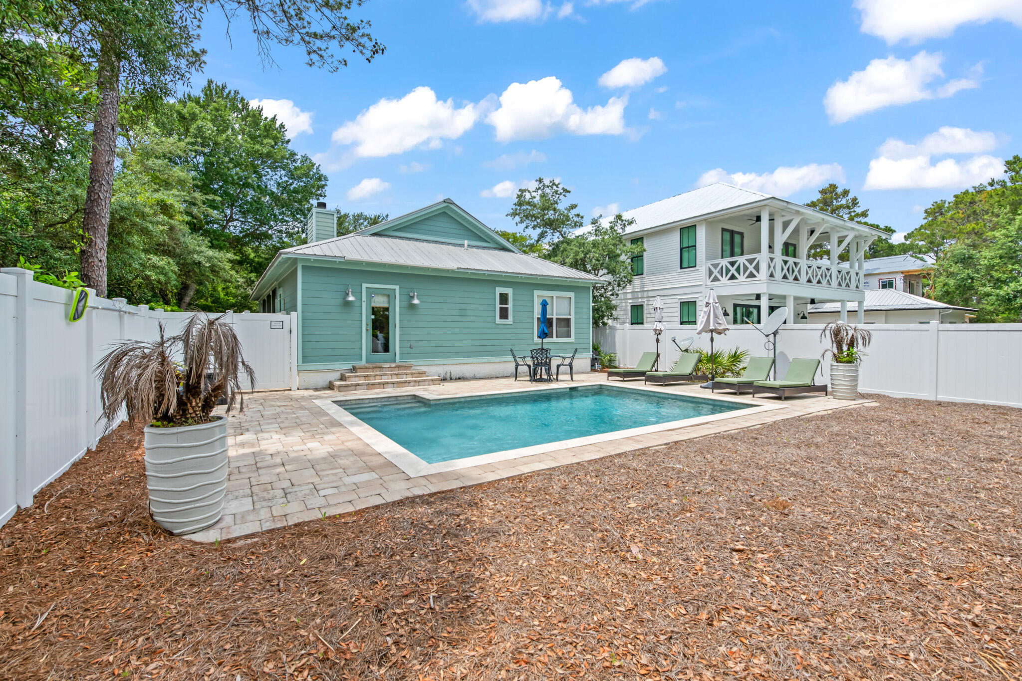 WHITES GULFVIEW ESTATES - Residential