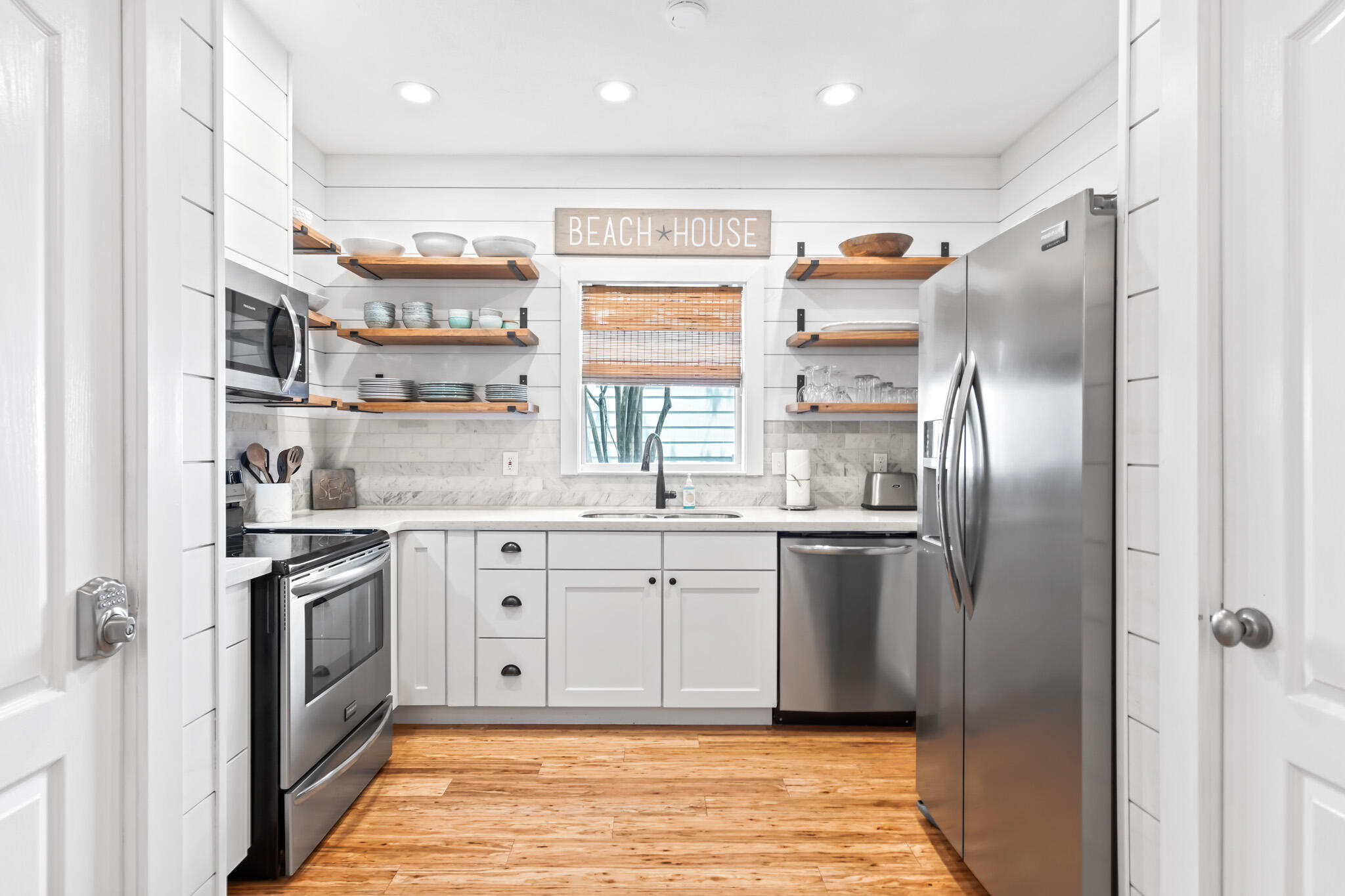 WHITES GULFVIEW ESTATES - Residential