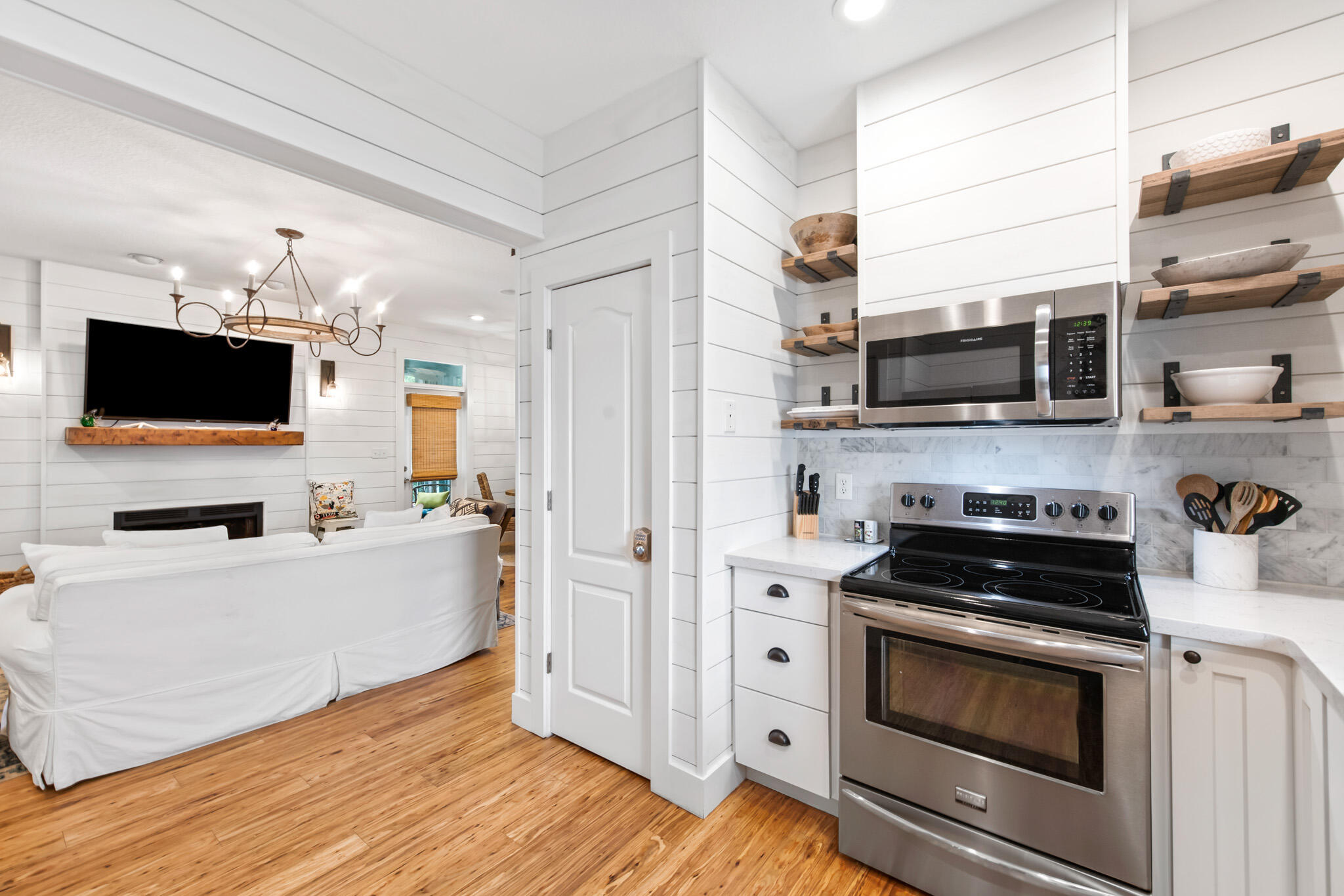 WHITES GULFVIEW ESTATES - Residential