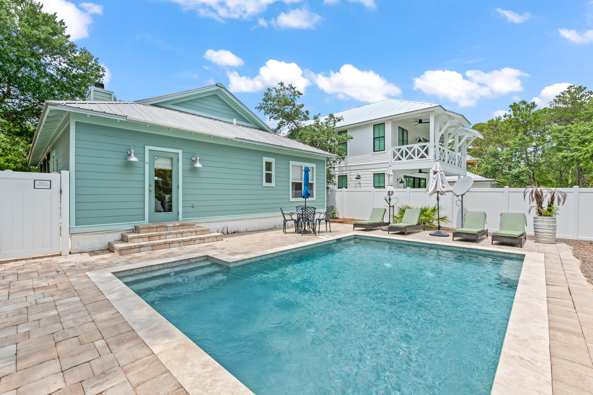 WHITES GULFVIEW ESTATES - Residential