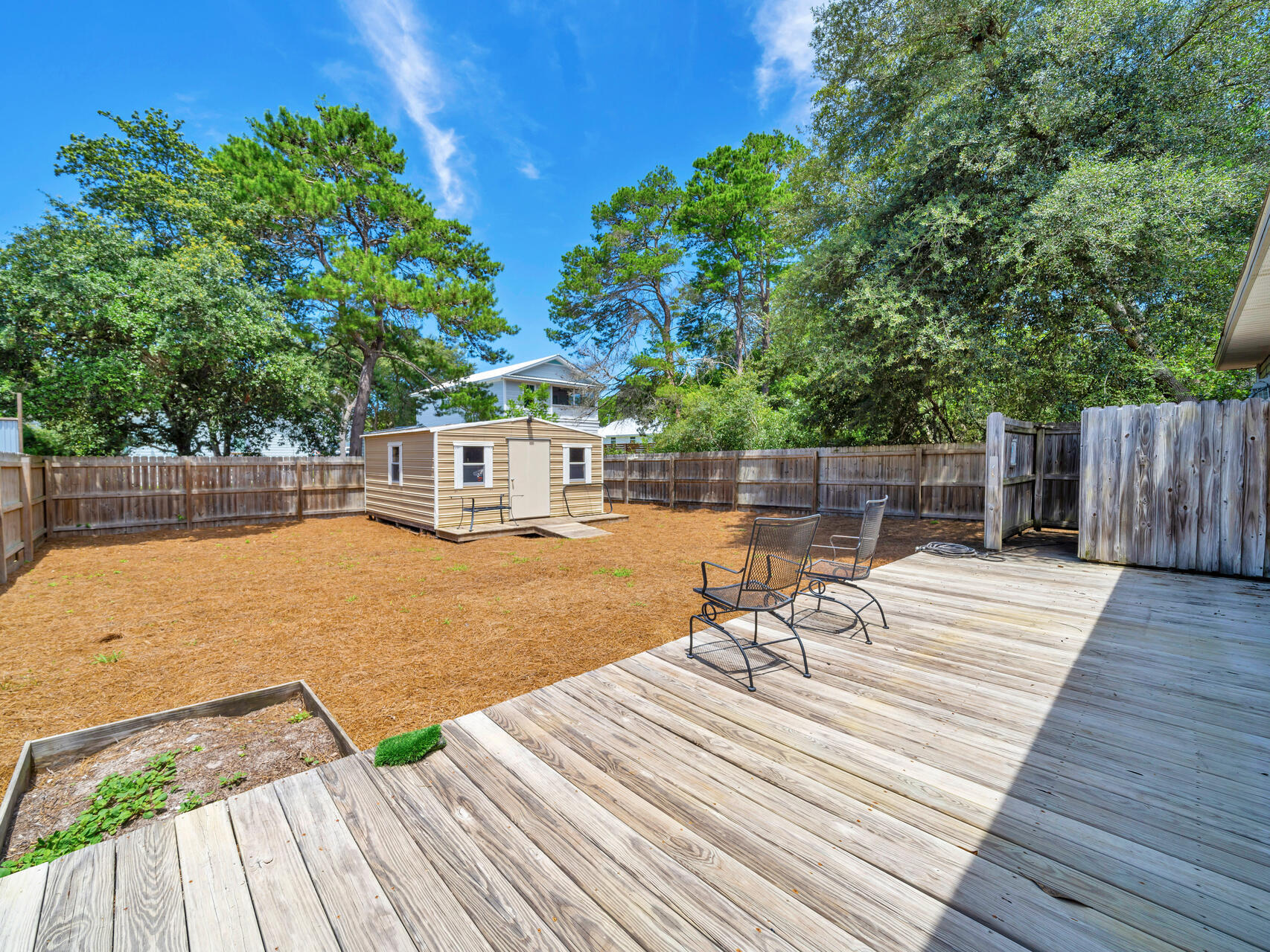 EASTERN LAKE S/D - Residential