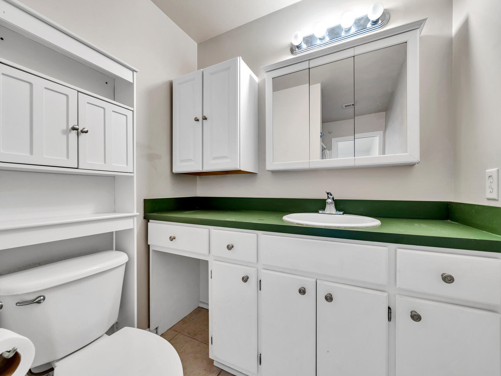 EASTERN LAKE S/D - Residential