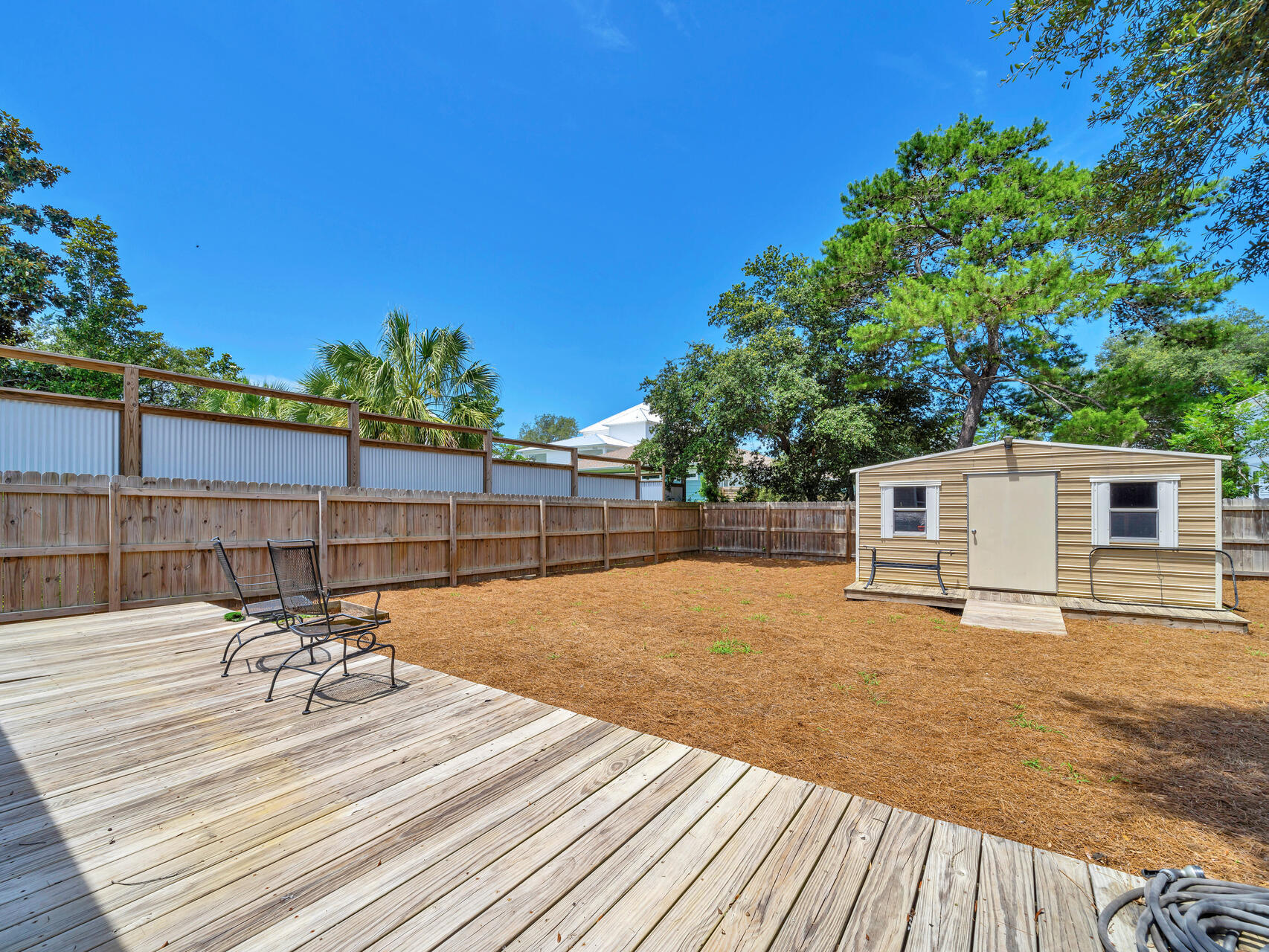 EASTERN LAKE S/D - Residential