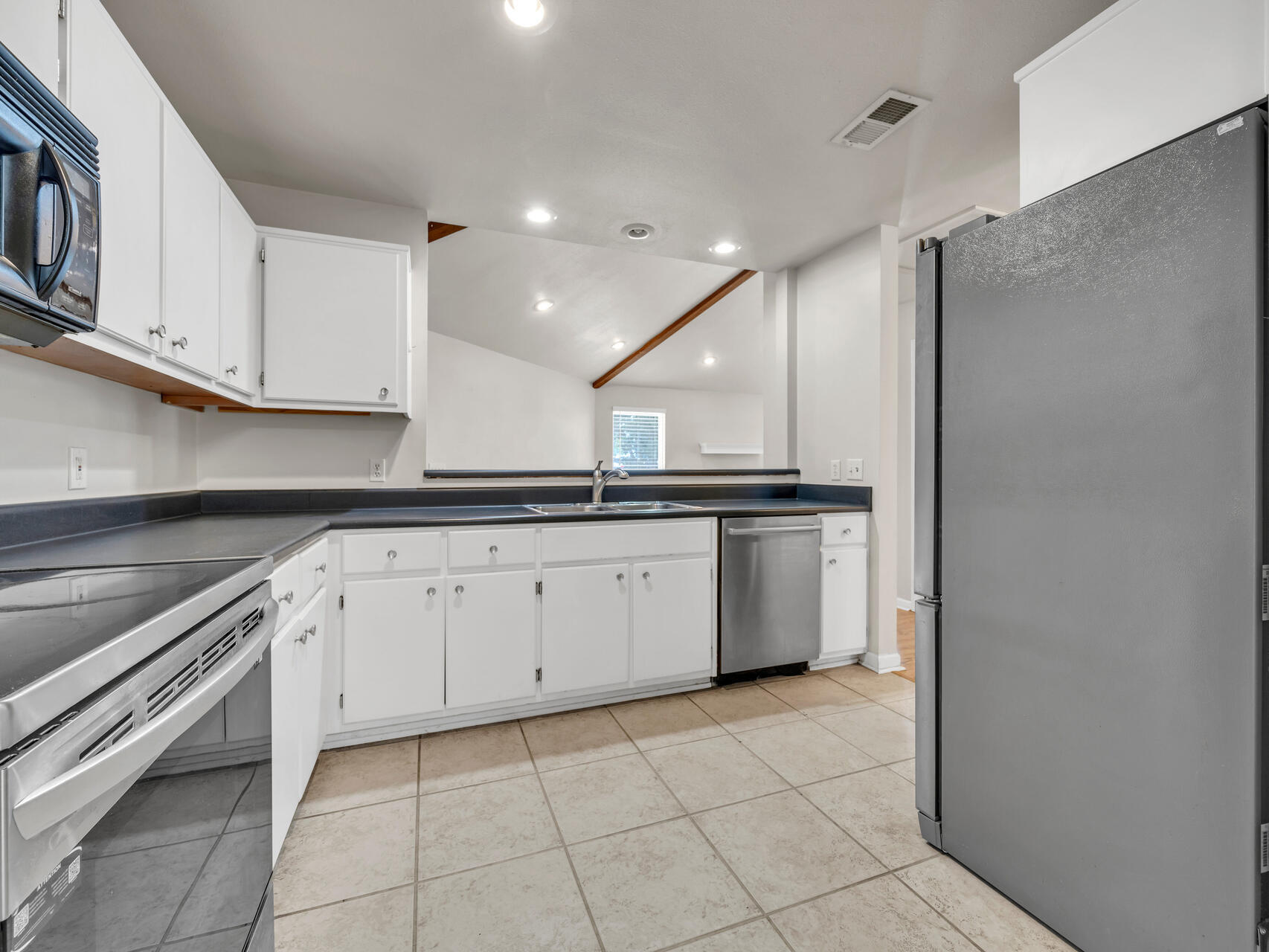 EASTERN LAKE S/D - Residential