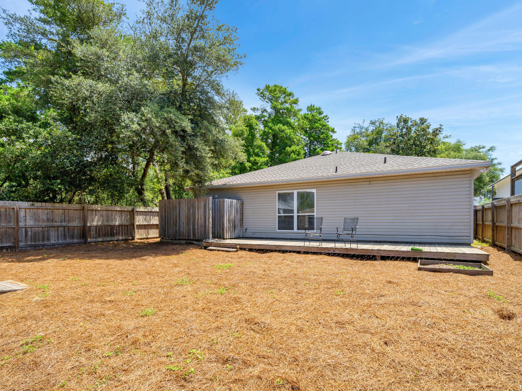 EASTERN LAKE S/D - Residential