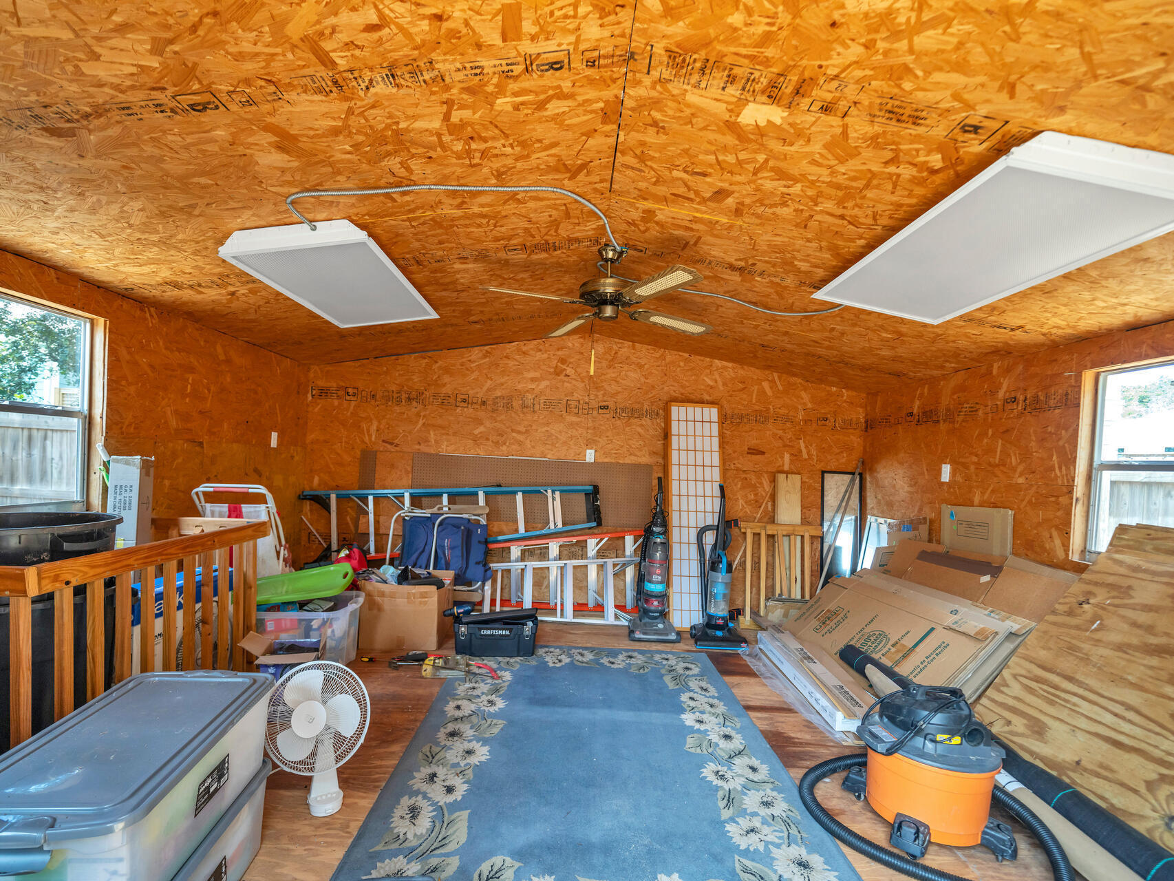 EASTERN LAKE S/D - Residential
