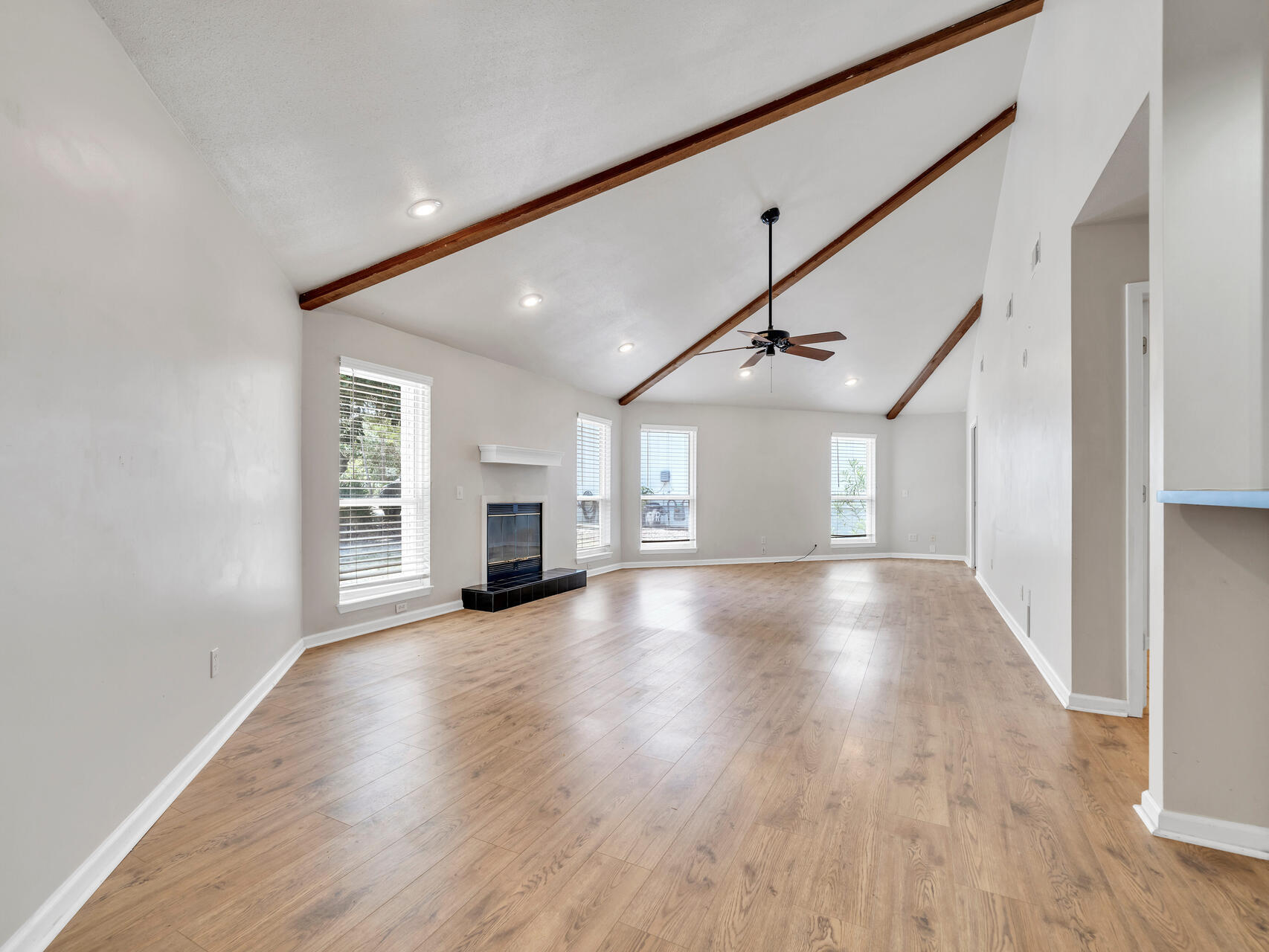 EASTERN LAKE S/D - Residential