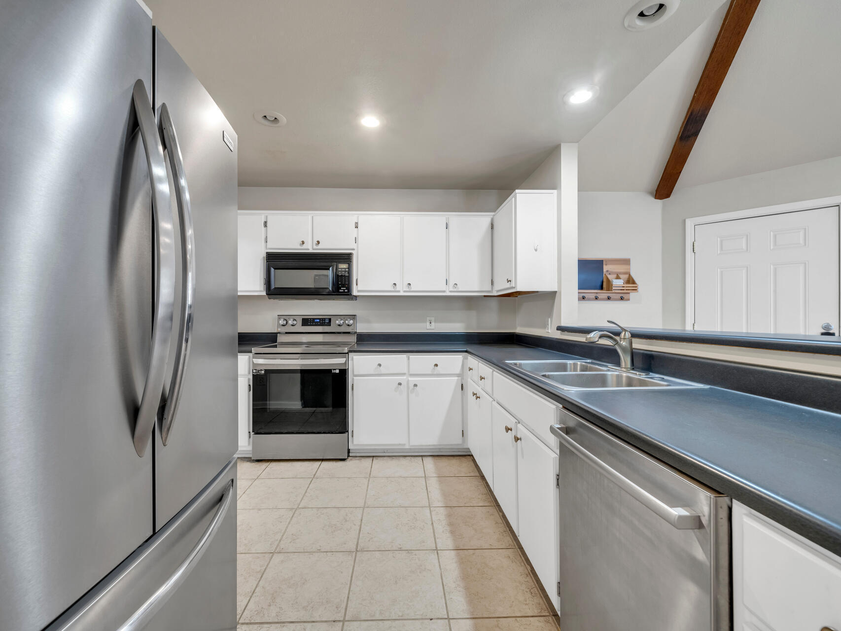 EASTERN LAKE S/D - Residential