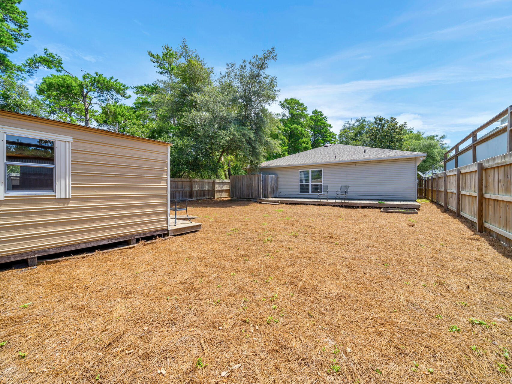 EASTERN LAKE S/D - Residential