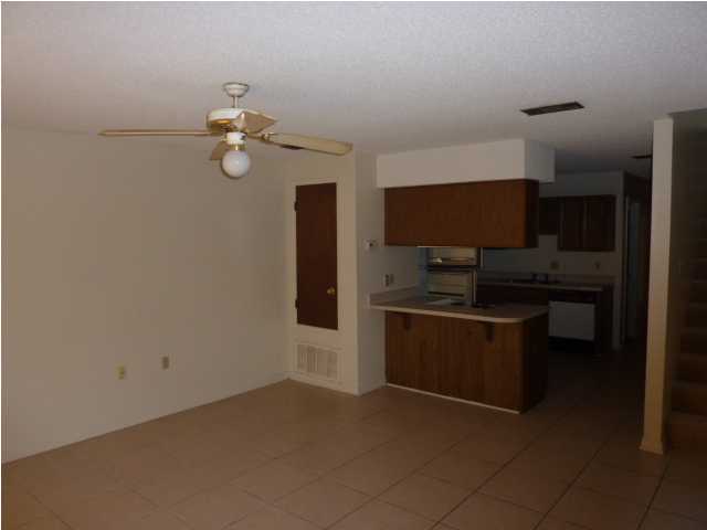 DOWNTOWNER - Residential Lease