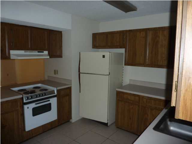DOWNTOWNER - Residential Lease