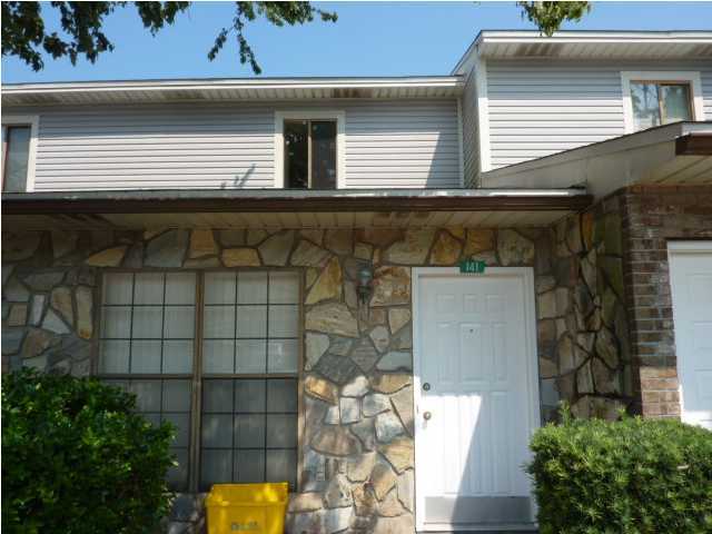 DOWNTOWNER - Residential Lease