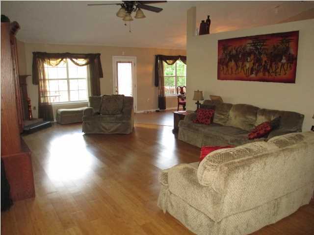 CHEROKEE BEND S/D PH 2 - Residential