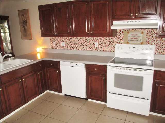 CHEROKEE BEND S/D PH 2 - Residential
