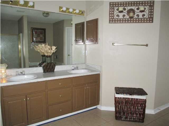 CHEROKEE BEND S/D PH 2 - Residential