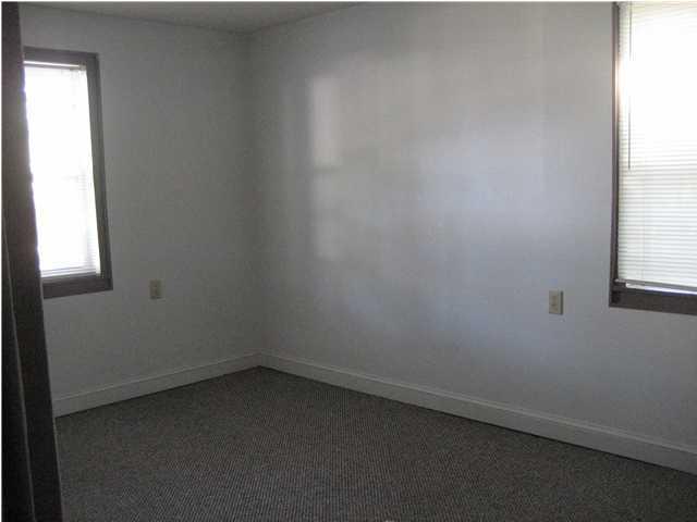 EDGEWATER - Residential Lease