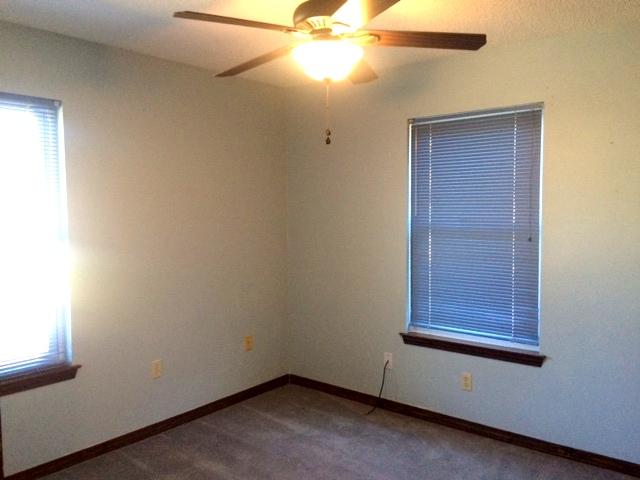 COUNTRYVIEW ESTATES - Residential Lease