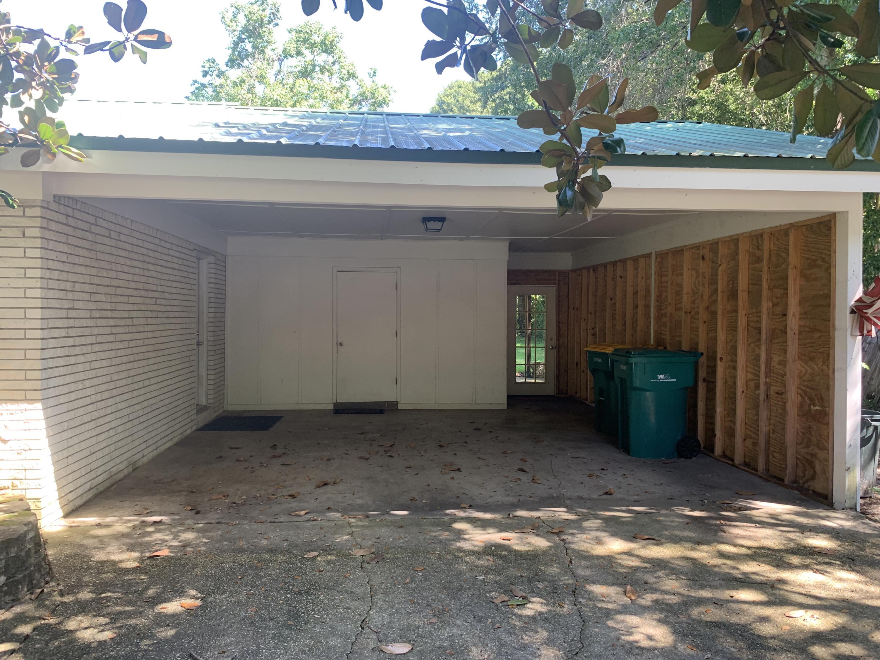 BAYOU POQUITO - Residential Lease