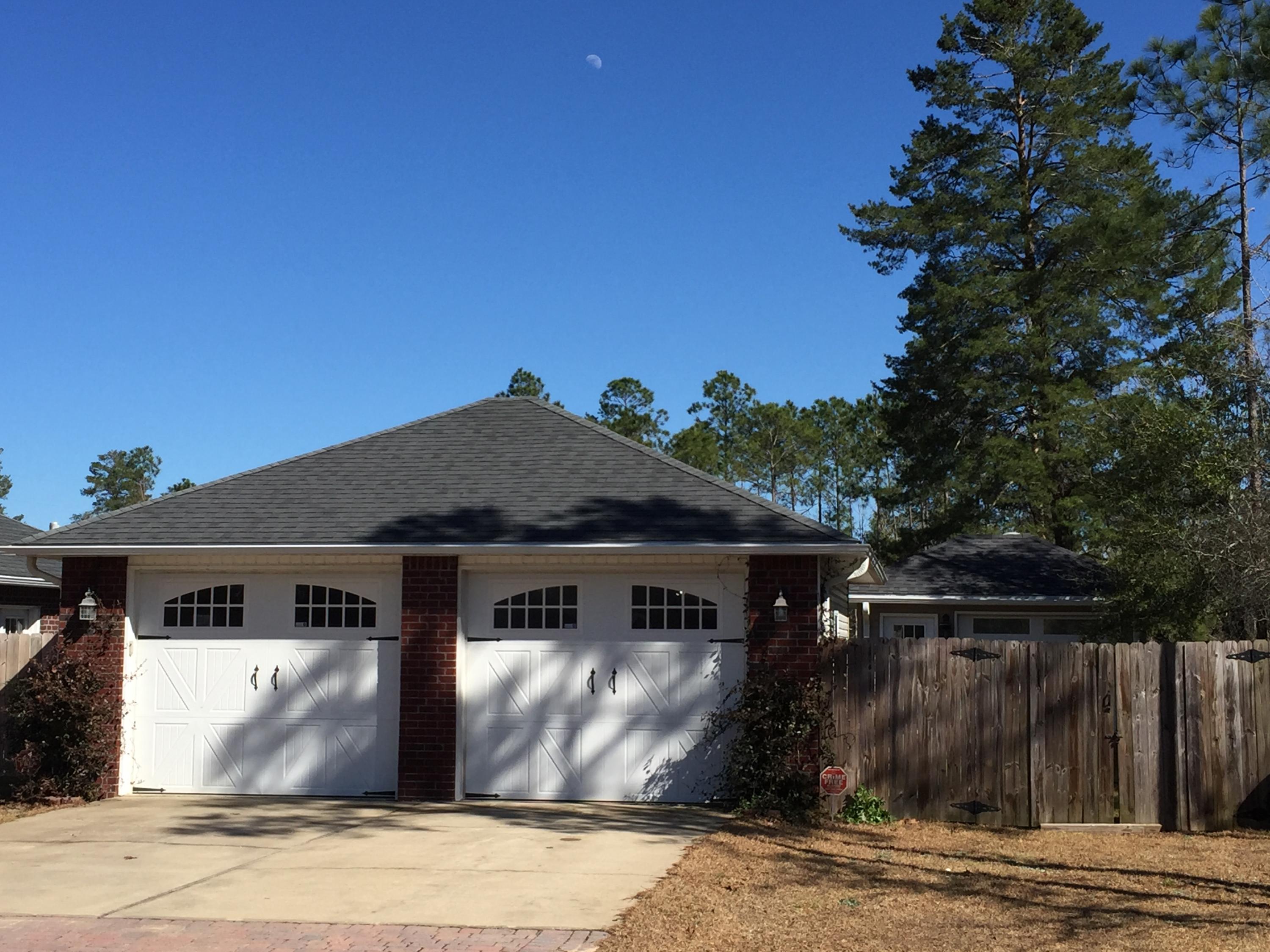 THE PINES - Residential