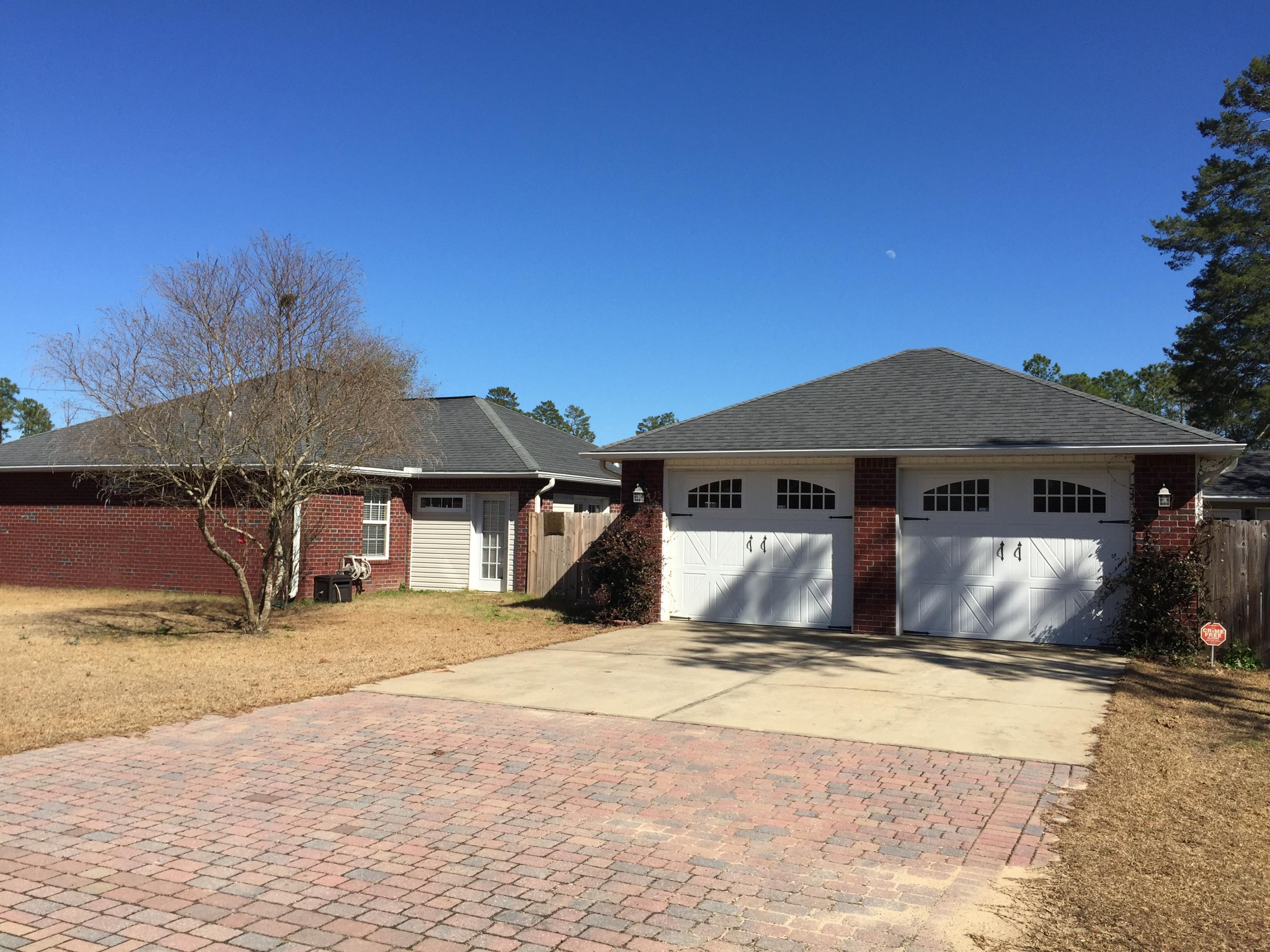 THE PINES - Residential